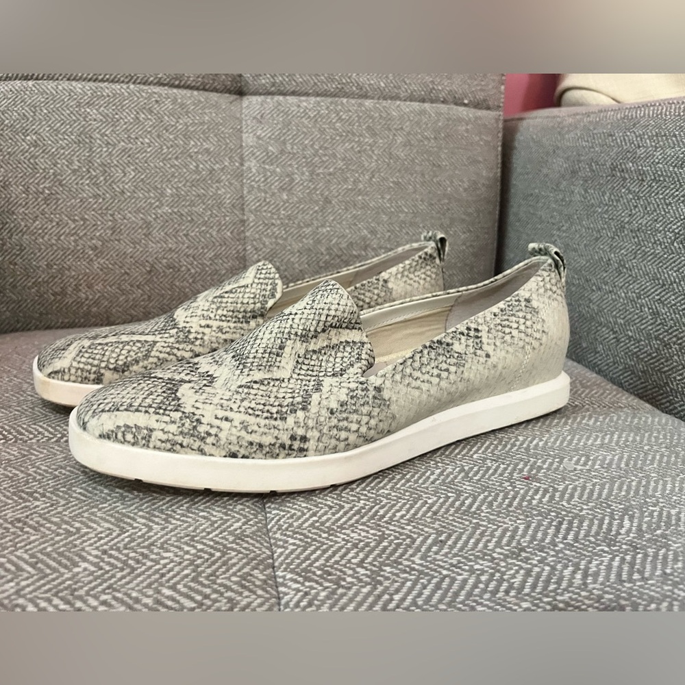 Franco Sarto Boston Snake Print Loafer Slip on Shoes Size 10
